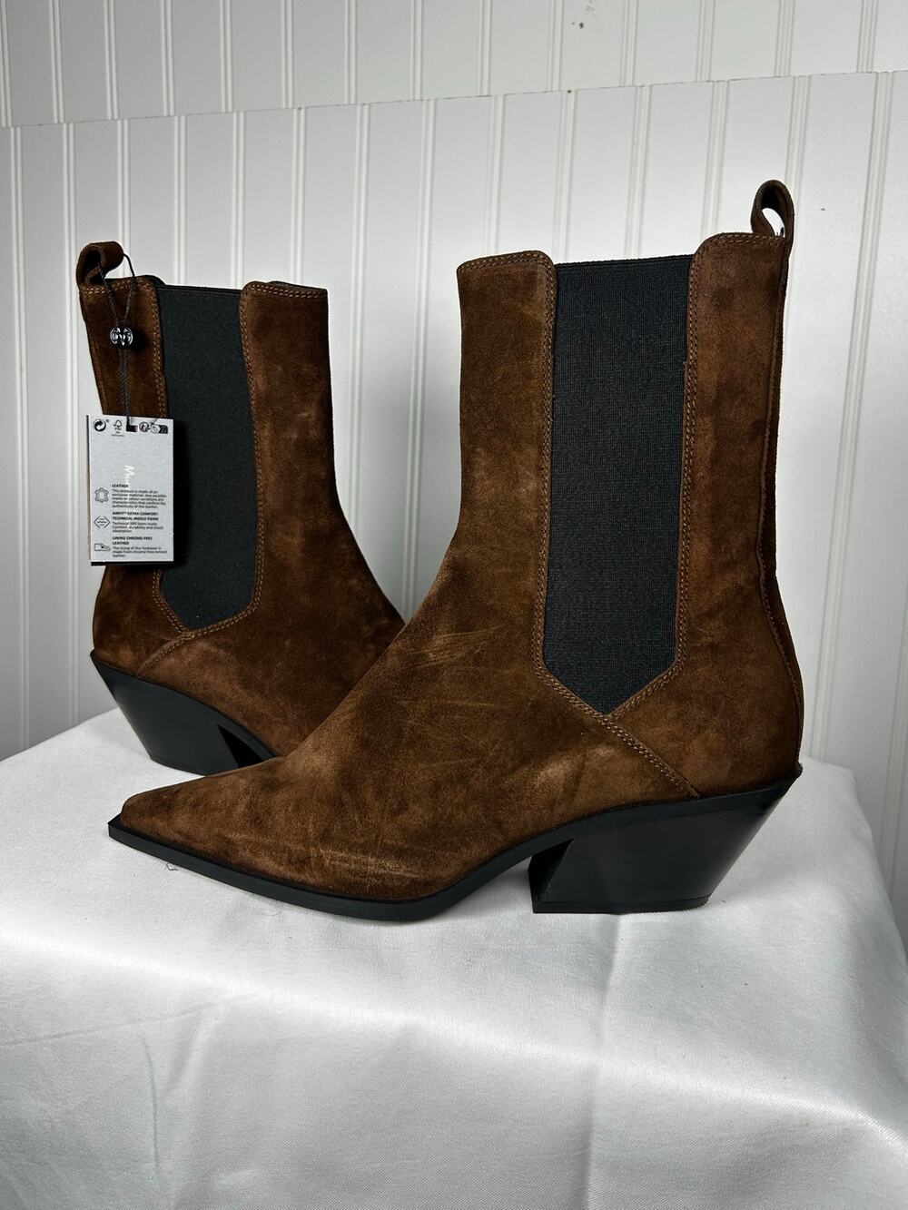 Massimo Dutti Ankle boots dark brown suede leather pointy NWT women’s Size 7.5